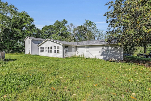 1151 Baker And Hearn Cir, Chickamauga, GA 30707 - rear view of house featuring a yard