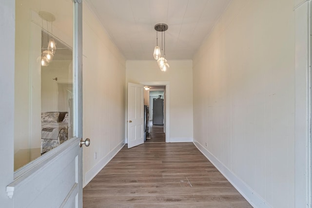 1672 Globe Rd, Lewisburg, TN 37091 - hall with wood finished floors and crown molding