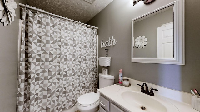 813 Chaney Woods Dr, La Vergne, TN 37086 - full bathroom with vanity, toilet, a textured ceiling, and curtained shower