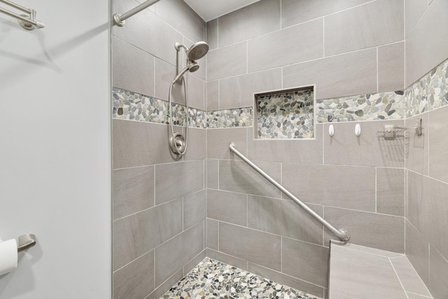 445 Belinda Pkwy, Mount Juliet, TN 37122 - bathroom featuring tiled shower