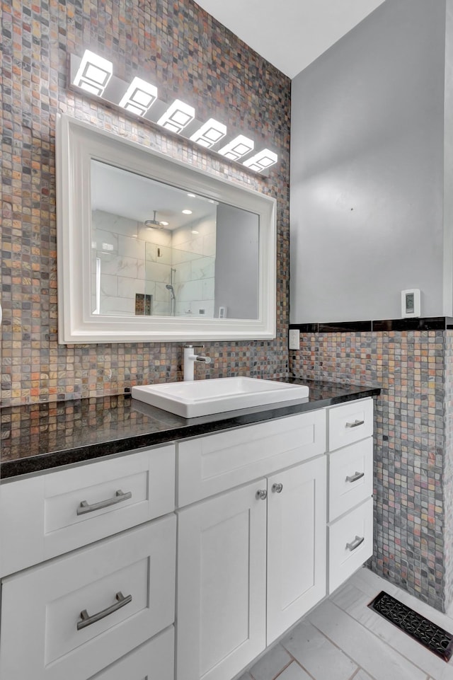 1838 Oreilly Cir, Spring Hill, TN 37174 - full bath featuring tile walls, vanity, and tiled shower