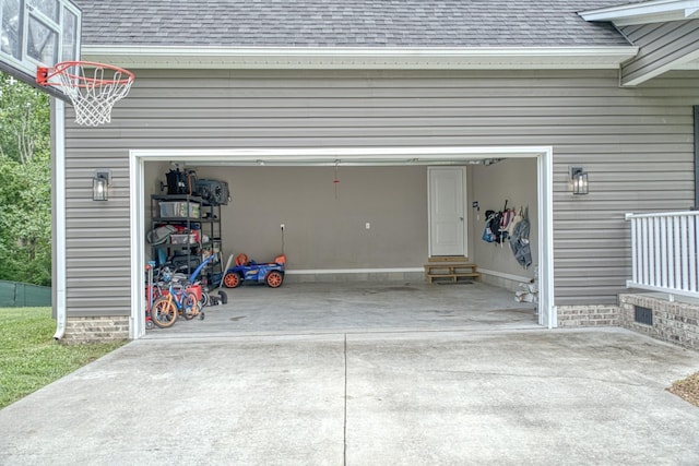 143 Rachelle Pl, Baxter, TN 38544 - garage featuring driveway