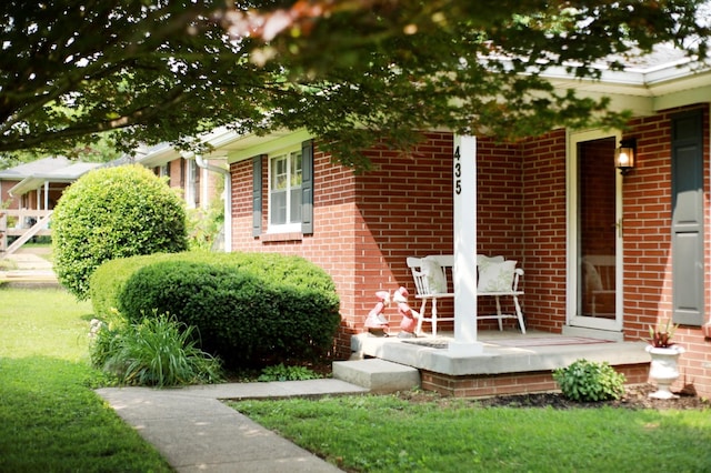 435 Richland Cir, Gallatin, TN 37066 - property entrance with brick siding