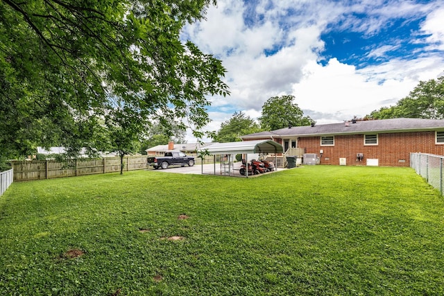 435 Richland Cir, Gallatin, TN 37066 - fenced backyard with a carport