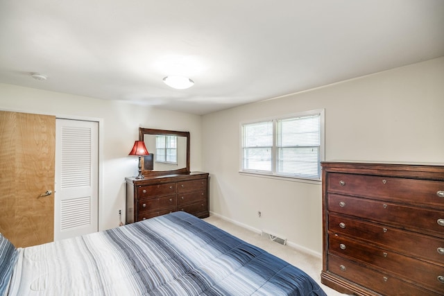 435 Richland Cir, Gallatin, TN 37066 - carpeted bedroom featuring a closet and baseboards