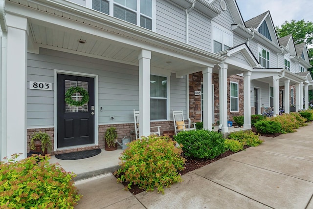 803 Dallas Dr, Columbia, TN 38401 - property entrance with a porch