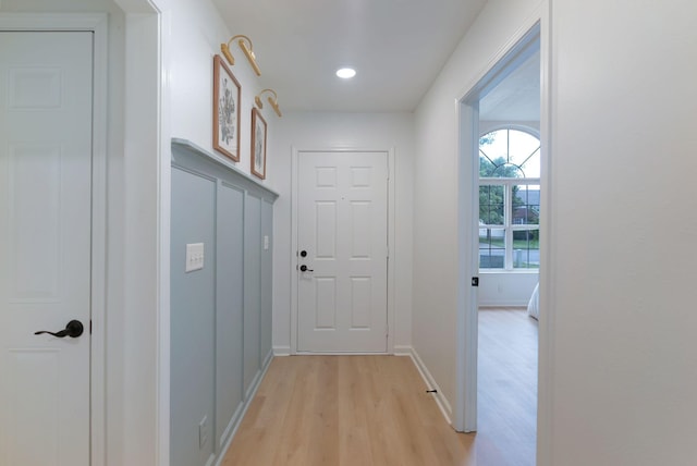 3755 Indian Creek Blvd, Murfreesboro, TN 37128 - hallway with light wood-style flooring, baseboards, and recessed lighting