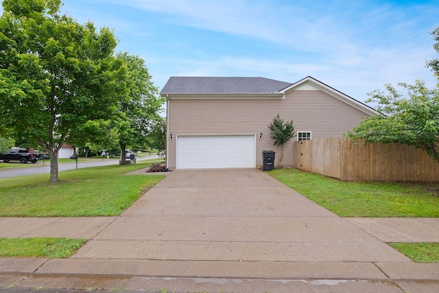 3755 Indian Creek Blvd, Murfreesboro, TN 37128 - view of home's exterior with driveway and an attached garage
