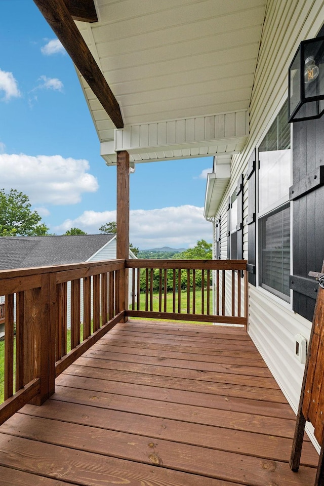 125 Vivian Ln, Carthage, TN 37030 - view of wooden terrace