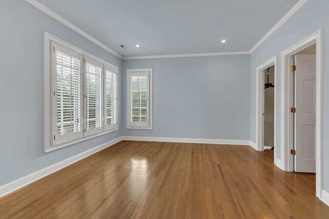 113 Middleton Cir, Nashville, TN 37215 - empty room featuring wood finished floors, baseboards, crown molding, and recessed lighting