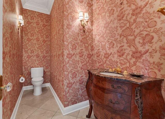 113 Middleton Cir, Nashville, TN 37215 - bathroom featuring ornamental molding, wallpapered walls, baseboards, toilet, and vanity