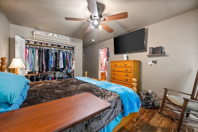 525 Inver Ln, Clarksville, TN 37042 - bedroom with wood finished floors, a closet, and a ceiling fan