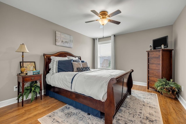 5190 Giardino Dr, Mount Juliet, TN 37122 - bedroom with light wood finished floors, baseboards, and a ceiling fan