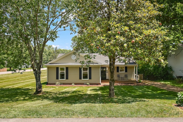 600 Riverview Dr, Franklin, TN 37064 - ranch-style home featuring a front lawn and a porch