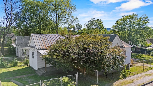 1601 S Willow St, Chattanooga, TN 37404 - rear view of property with metal roof and a standing seam roof