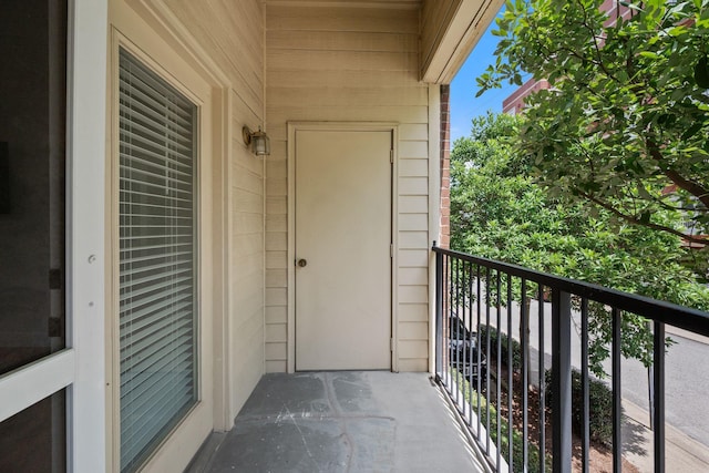 116 31st Ave N Unit 104, Nashville, TN 37203 - view of balcony