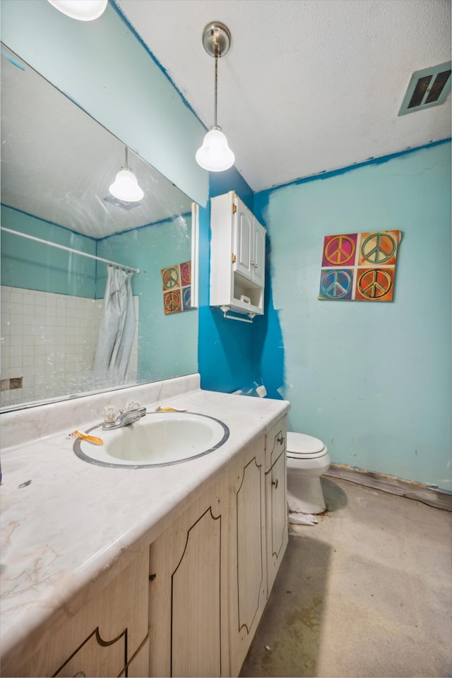 169 Wawona Dr, Wildwood, GA 30757 - full bath featuring vanity, toilet, concrete floors, and curtained shower