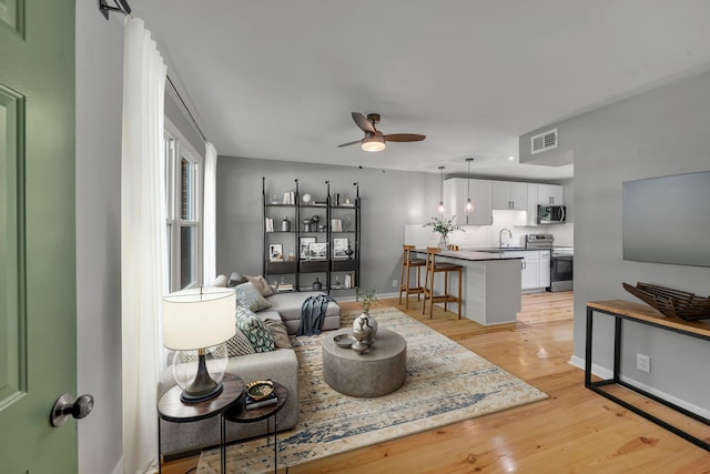 705 Mcpherson Dr, Nashville, TN 37221 - photo 1
