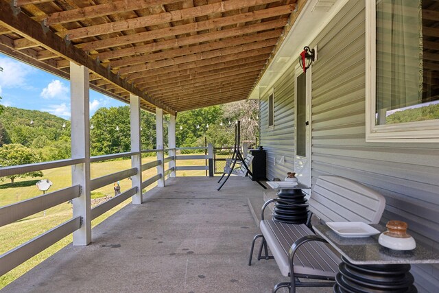 1540 Centerville Hwy, Hohenwald, TN 38462 - view of patio / terrace