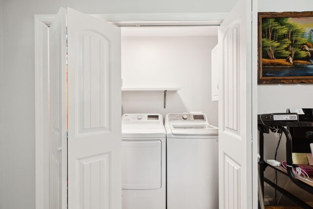 1540 Centerville Hwy, Hohenwald, TN 38462 - laundry area featuring independent washer and dryer