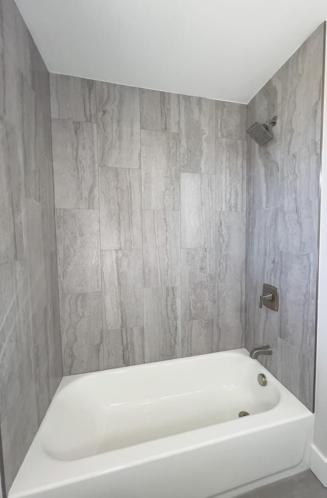 2513 Hickory Dr, Springfield, TN 37172 - full bathroom featuring shower / bath combination