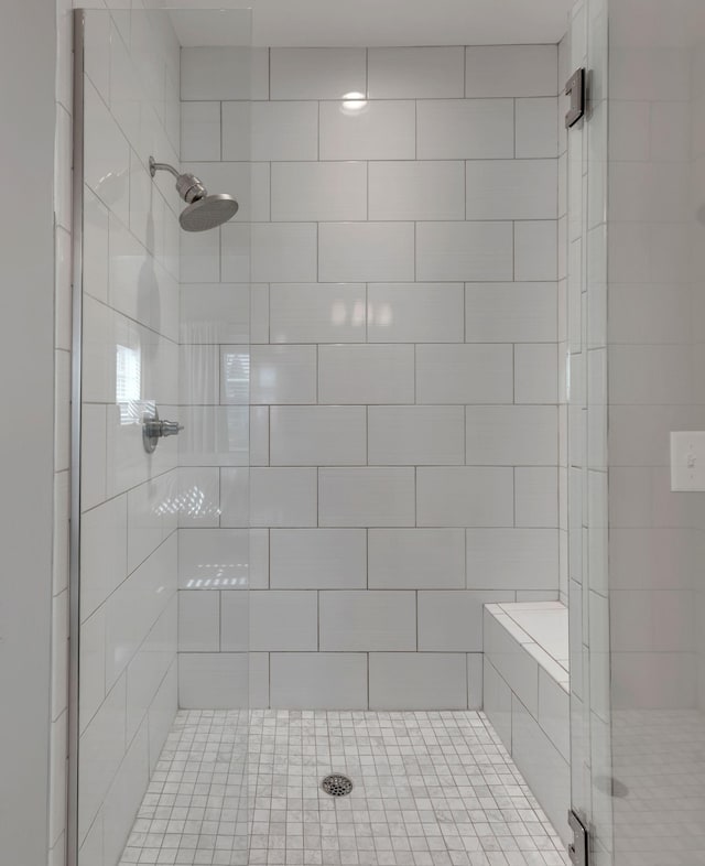 5407 Tennessee Ave, Nashville, TN 37209 - bathroom with a shower stall