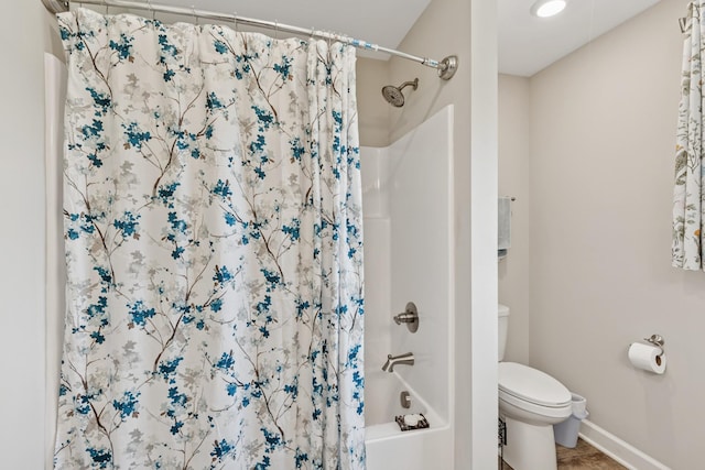 114 Eno Rd, Dickson, TN 37055 - bathroom with toilet and shower / tub combo with curtain