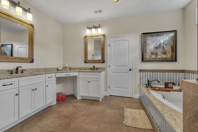 1034 Salem Rd, Lebanon, TN 37090 - full bath featuring double vanity and a garden tub
