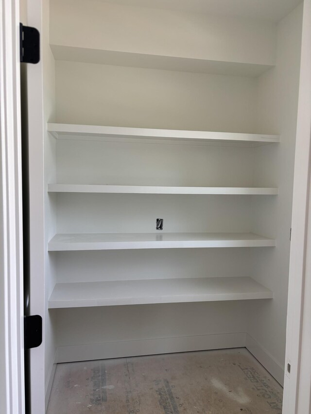 306 Oaks Xing, Lebanon, TN 37087 - view of closet