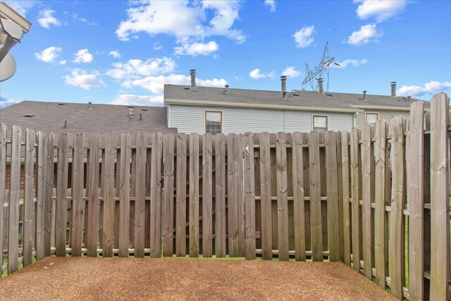 2101 Benton Hall Ct, Columbia, TN 38401 - view of yard