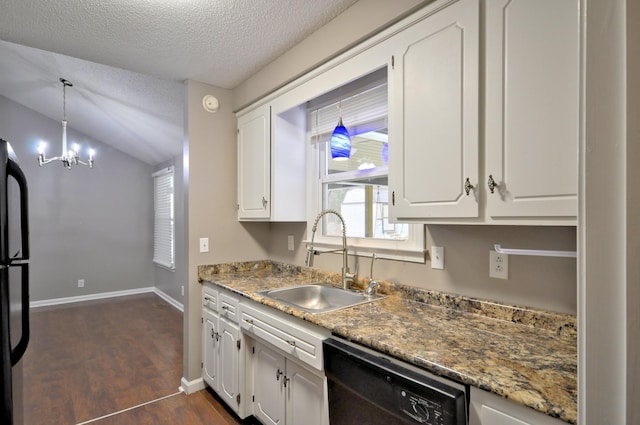 545 Donna Dr, Clarksville, TN 37042 - kitchen featuring black appliances, a sink, a textured ceiling, dark wood finished floors, and white cabinetry