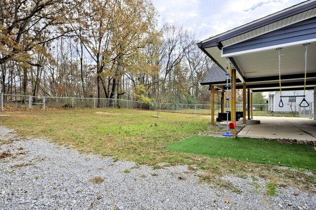545 Donna Dr, Clarksville, TN 37042 - view of yard with a patio area