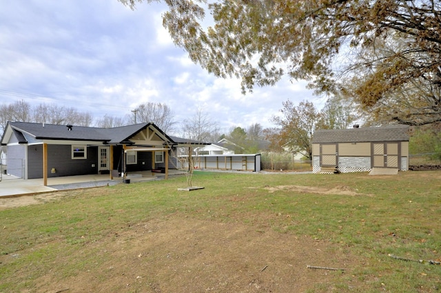 545 Donna Dr, Clarksville, TN 37042 - view of yard featuring a patio area
