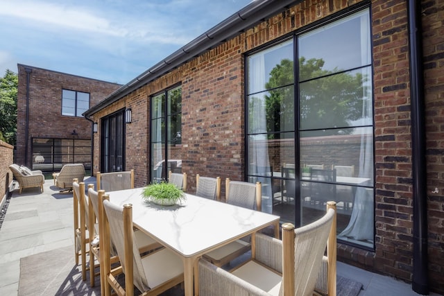 1302 Pillow St, Nashville, TN 37203 - view of patio with outdoor dining area