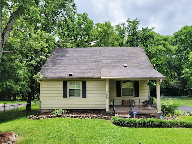 214 W Cedar St, Goodlettsville, TN 37072 - view of front of property with a porch