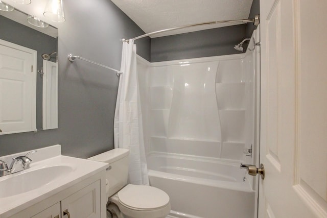 1783 Forrestdale Dr, Clarksville, TN 37042 - bathroom with shower / tub combo, vanity, toilet, and a textured ceiling