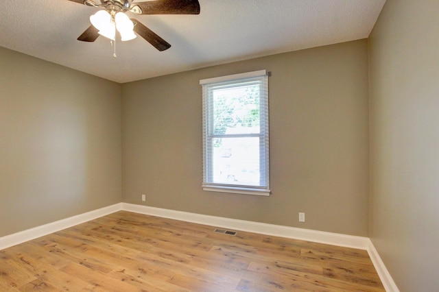 1783 Forrestdale Dr, Clarksville, TN 37042 - empty room featuring light wood-style flooring, baseboards, and ceiling fan