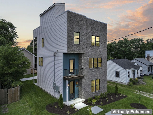 712 N 5th St, Nashville, TN 37207 - view of front of home featuring a balcony