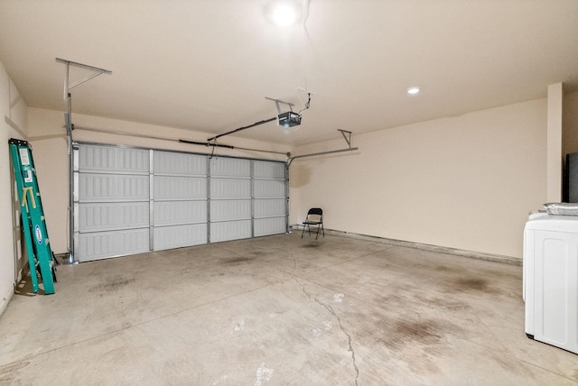 3751 Spahn Ln, Murfreesboro, TN 37128 - garage featuring a garage door opener