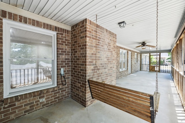 3031 Hartford Dr, Murfreesboro, TN 37129 - unfurnished sunroom with a ceiling fan