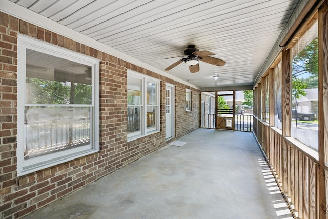 3031 Hartford Dr, Murfreesboro, TN 37129 - unfurnished sunroom featuring ceiling fan