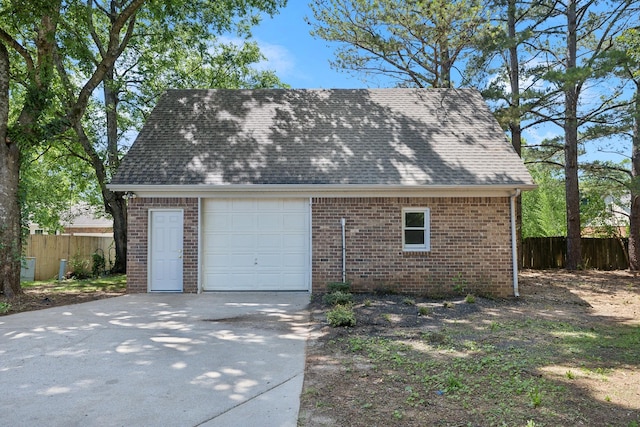3031 Hartford Dr, Murfreesboro, TN 37129 - garage with driveway