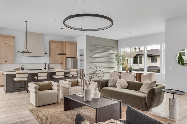 2801A W Kirkwood Ave, Nashville, TN 37204 - living room featuring light wood-style floors
