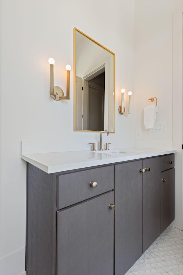 2801B W Kirkwood Ave, Nashville, TN 37204 - bathroom with vanity