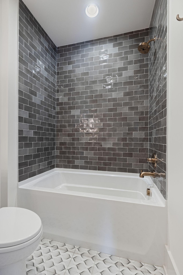 2801B W Kirkwood Ave, Nashville, TN 37204 - full bathroom featuring toilet, shower / bath combination, and recessed lighting