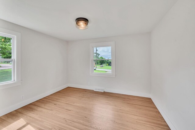 1192 Dalemere Dr, Nashville, TN 37207 - unfurnished room featuring light wood-style floors and baseboards