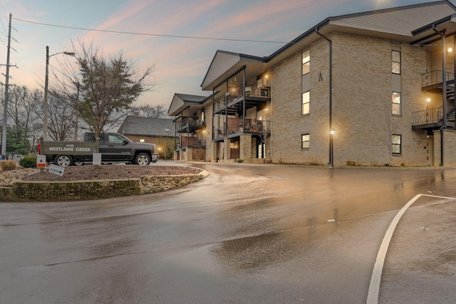 4425 Westlawn Dr Unit A301, Nashville, TN 37209 - view of asphalt street with street lighting