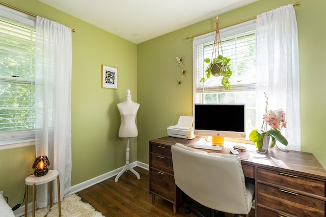 4600 Saunders Ave, Nashville, TN 37216 - office area with wood finished floors and baseboards