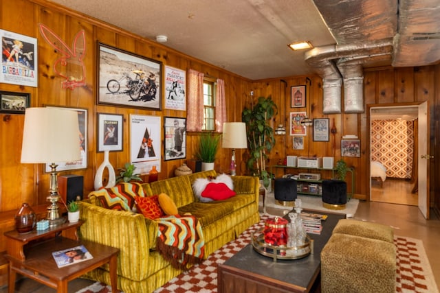 4600 Saunders Ave, Nashville, TN 37216 - living area with wooden walls