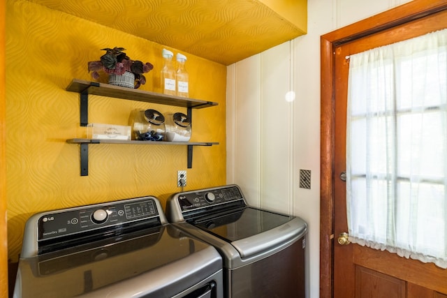 4600 Saunders Ave, Nashville, TN 37216 - washroom featuring washer and dryer